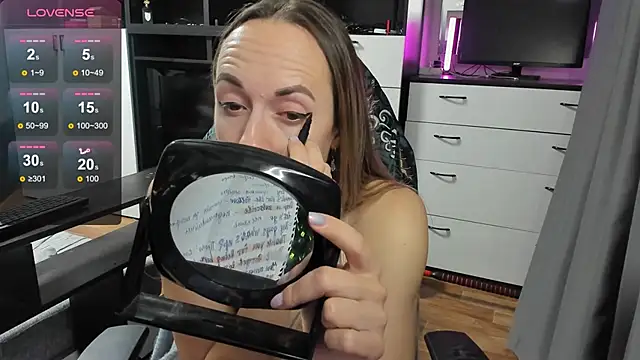 Snapshot of EvaMay4k chatting on 6, 11, 2025 EvaMay4k online show from 6, 11, 2025