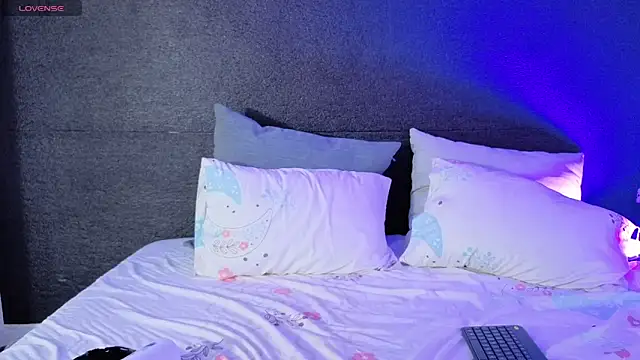 Ania rose online show from 12, 11, 2025