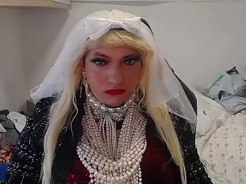 Snapshot of VanesaCrossic chatting on 7, 5, 2026 VanesaCrossic online show from 7, 5, 2026