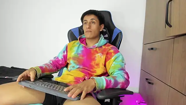 dorman boy online show from 17, 11, 2025