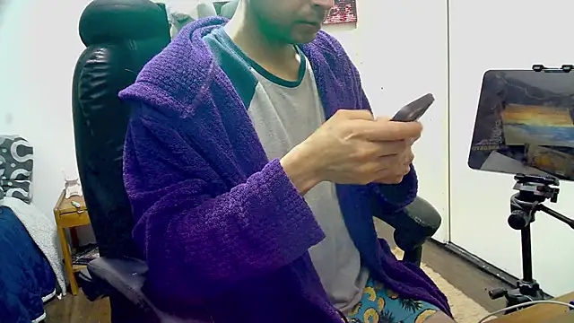 YoungStallionXL online show from 23, 2, 2026