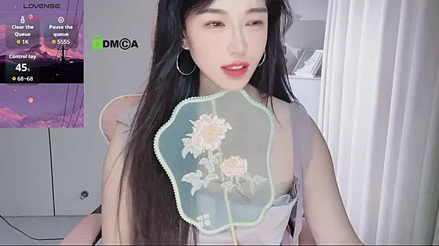 Snapshot of YunShan-33 chatting on 22, 5, 2026 YunShan-33 online show from 22, 5, 2026