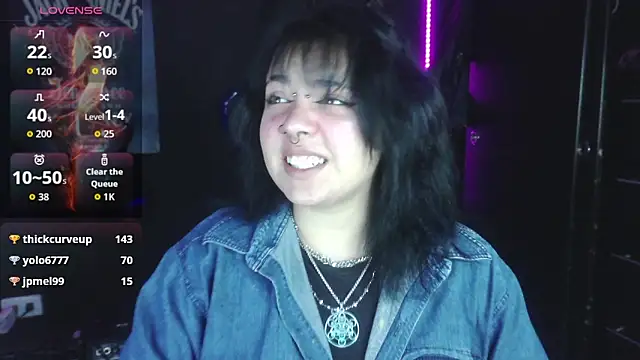 Jessie  wild online show from 17, 11, 2025