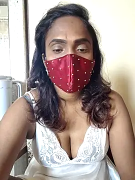 Queen-dhivya online show from 2, 3, 2026