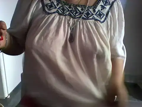 Snapshot of Jadeinthesky chatting on 3, 11, 2025 Jadeinthesky online show from 3, 11, 2025