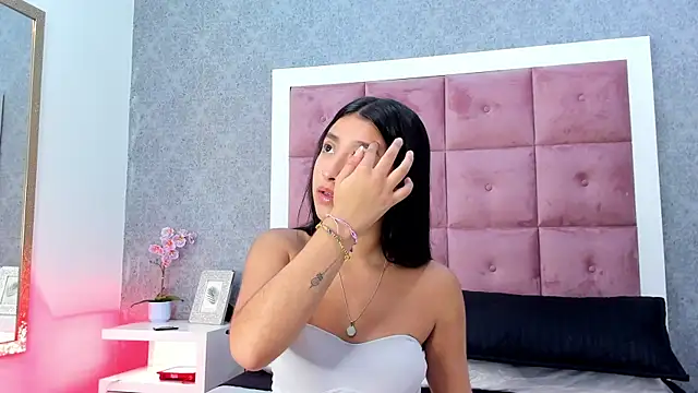 ailenaranda online show from 18, 11, 2025