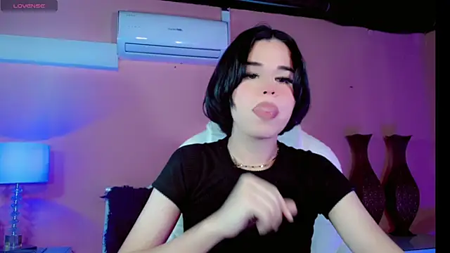 ClaudiaSophia online show from 15, 11, 2025