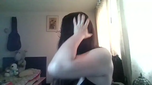 Lauryn Jones online show from 4, 4, 2026