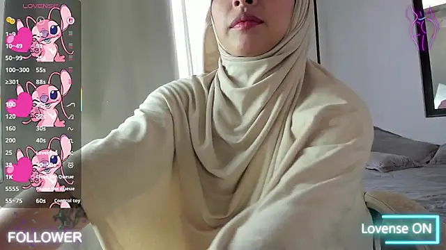 Melek Seraya online show from 17, 11, 2025