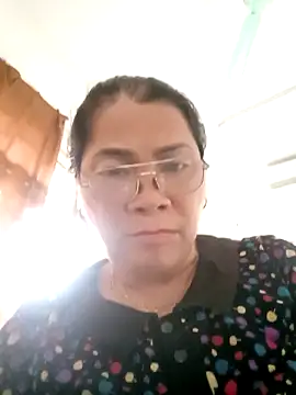 Snapshot of small-house123 chatting on 8, 11, 2025 small-house123 online show from 8, 11, 2025