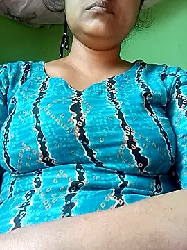 Snapshot of Tina_250 chatting on 23, 12, 2025 Tina 250 online show from 23, 12, 2025