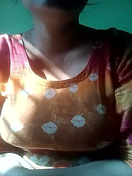 Snapshot of Tina_250 chatting on 13, 1, 2026 Tina 250 online show from 13, 1, 2026