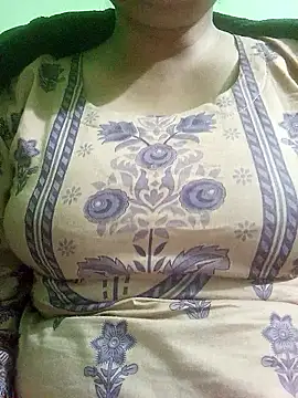 Snapshot of Tina_250 chatting on 13, 1, 2026 Tina 250 online show from 13, 1, 2026