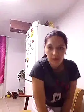 Lusandra1837lusi online show from 18, 4, 2026