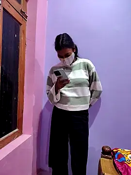 Snapshot of Rani_hot3 chatting on 4, 11, 2025 Rani hot3 online show from 4, 11, 2025