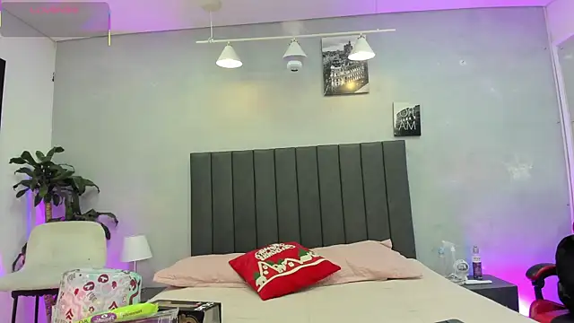 kendra london online show from 6, 1, 2026