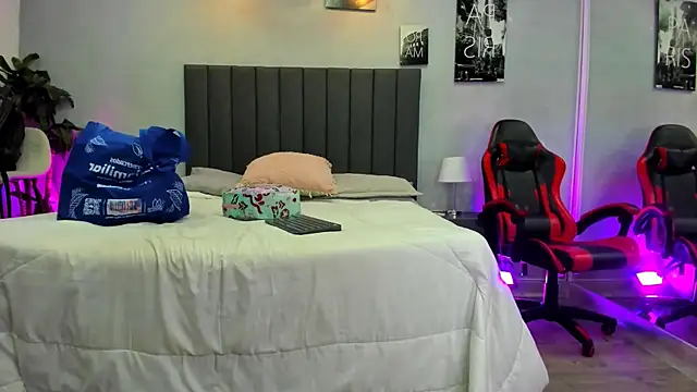 kendra london online show from 7, 3, 2026