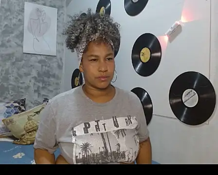 Snapshot of Ambar_foxy chatting on 24, 11, 2025 Ambar foxy online show from 24, 11, 2025