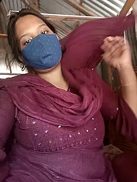 Snapshot of fluffkitty-03 chatting on 7, 11, 2025 fluffkitty-03 online show from 7, 11, 2025