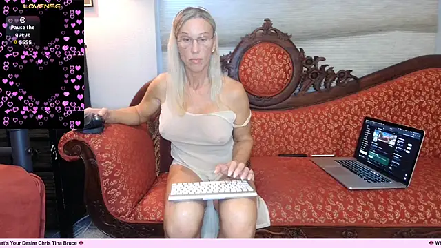 ChrisTinaBruce online show from 16, 11, 2025