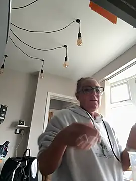 Snapshot of Angel-LinaX chatting on 12, 6, 2026 Angel-LinaX online show from 12, 6, 2026
