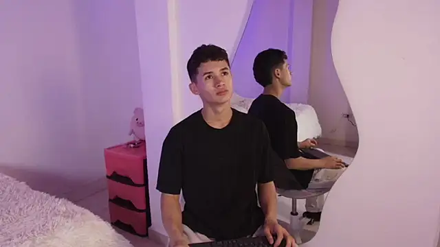 Eiden Blake online show from 3, 12, 2025