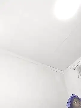 Snapshot of SweetSavage18 chatting on 9, 2, 2026 SweetSavage18 online show from 9, 2, 2026