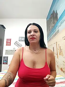Snapshot of SugarDiamonds chatting on 12, 9, 2025 SugarDiamonds online show from 12, 9, 2025