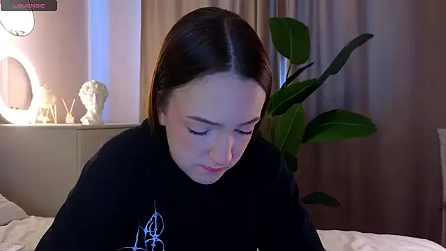 Snapshot of FrancesMason chatting on 3, 3, 2026 FrancesMason online show from 3, 3, 2026