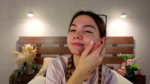 MargieDavidson online show from 2, 2, 2026