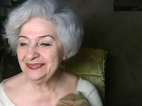 Snapshot of ValeriaKroww chatting on 5, 5, 2026 ValeriaKroww online show from 5, 5, 2026