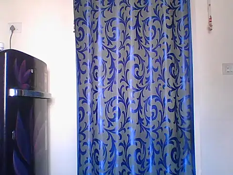 Snapshot of Mathi_cam chatting on 9, 2, 2026 Mathi cam online show from 9, 2, 2026