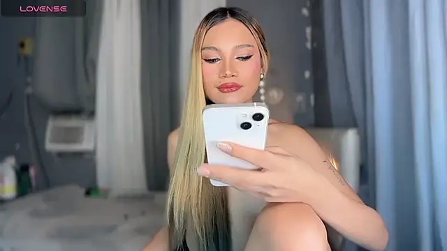 Tsfoxyangelx online show from 21, 7, 2026