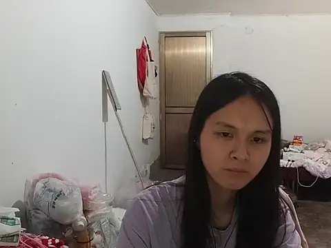 Snapshot of RebelAura chatting on 16, 5, 2026 RebelAura online show from 16, 5, 2026