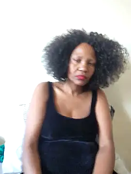 Snapshot of Mommy_Sienna chatting on 2, 5, 2026 Mommy Sienna online show from 2, 5, 2026