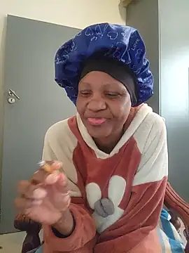 Snapshot of Mommy_Sienna chatting on 1, 6, 2026 Mommy Sienna online show from 1, 6, 2026