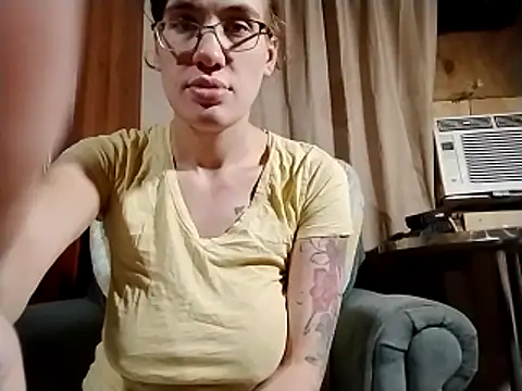 Snapshot of Harley_and_The_Joker chatting on 26, 11, 2025 Harley and The Joker online show from 26, 11, 2025