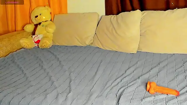 Eva purrr  online show from 8, 11, 2025