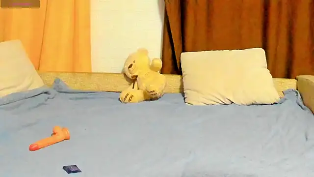 Eva purrr  online show from 19, 12, 2025