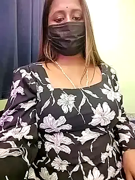 Snapshot of LoveLy-Soneya chatting on 16, 4, 2026 LoveLy-Soneya online show from 16, 4, 2026