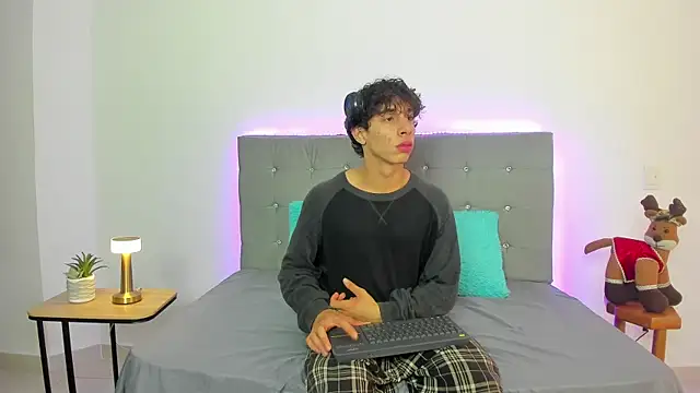 chris evans27 online show from 26, 11, 2025