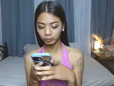 Snapshot of miss_carawang chatting on 24, 11, 2025 miss carawang online show from 24, 11, 2025