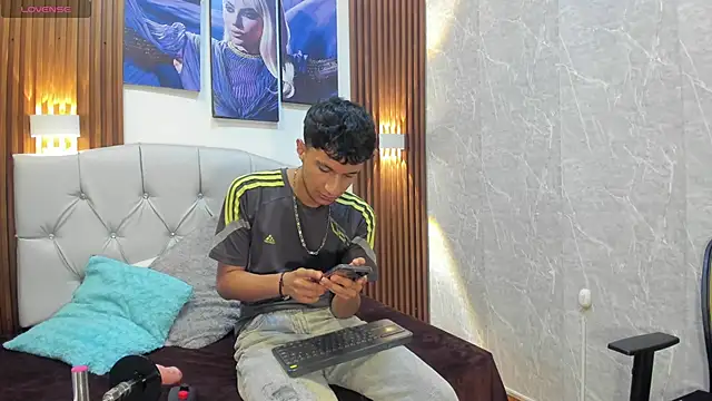 Elian Julian online show from 15, 11, 2025