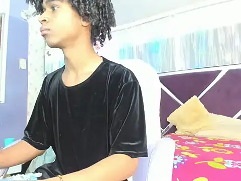 Snapshot of Santy_bigcock_01 chatting on 13, 1, 2026 Santy bigcock 01 online show from 13, 1, 2026