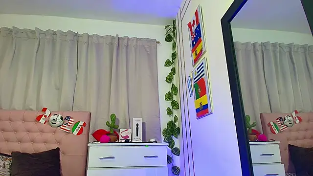 Snapshot of Lulu_swarts chatting on 19, 7, 2026 Lulu swarts online show from 19, 7, 2026