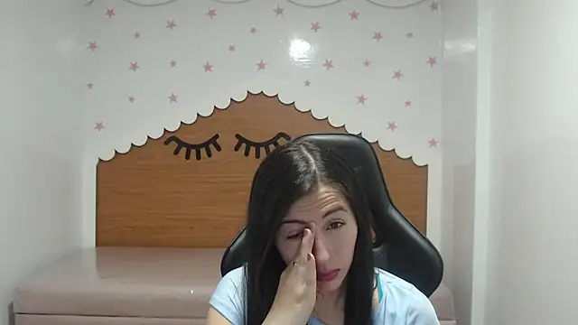 scarlett percy t online show from 10, 11, 2025