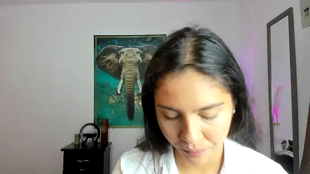 alisaa jhons1 online show from 13, 1, 2026