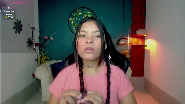 Snapshot of Scandarkmarie chatting on 13, 12, 2025 Scandarkmarie online show from 13, 12, 2025