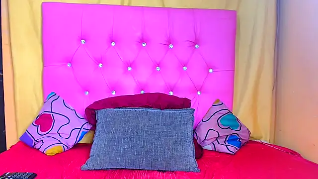 Prettybrowngirl online show from 13, 11, 2025