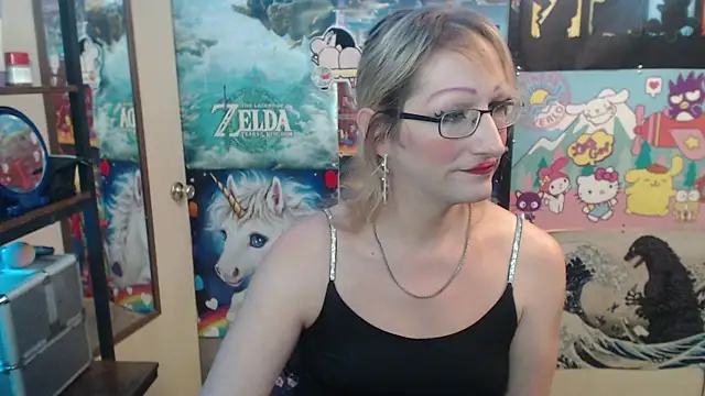 Savanah Banana  online show from 8, 11, 2025